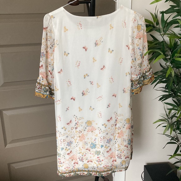 ⭐️pretty white floral dress⭐️ - Picture 2 of 4